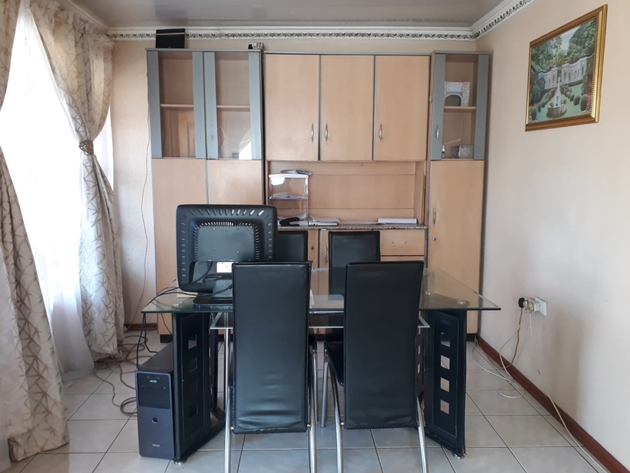 3 Bedroom Property for Sale in Tlhabane North West
